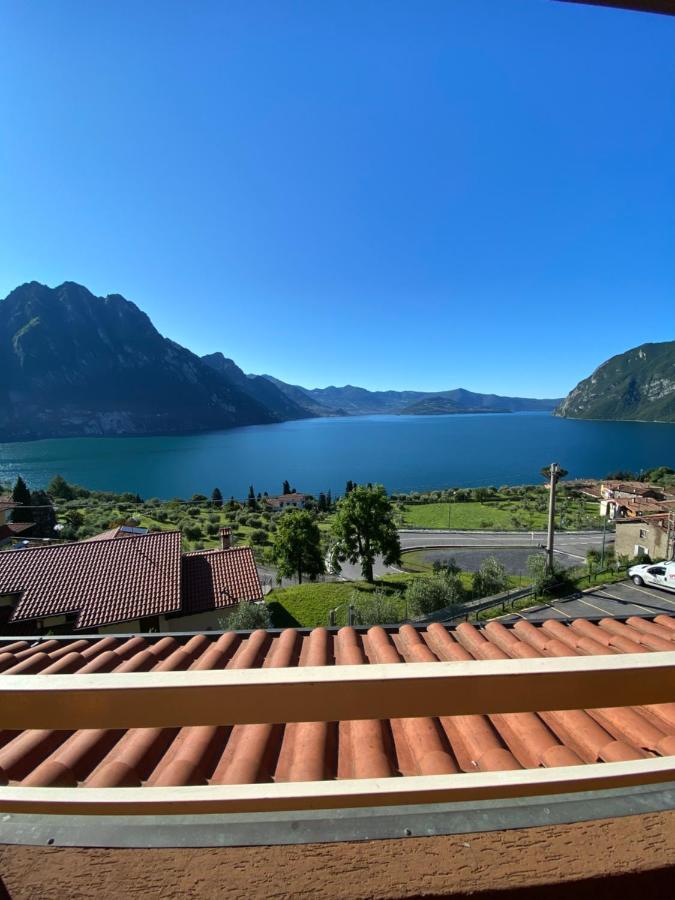 Happy Guest Apartments - Bella Vista Riva di Solto Eksteriør billede